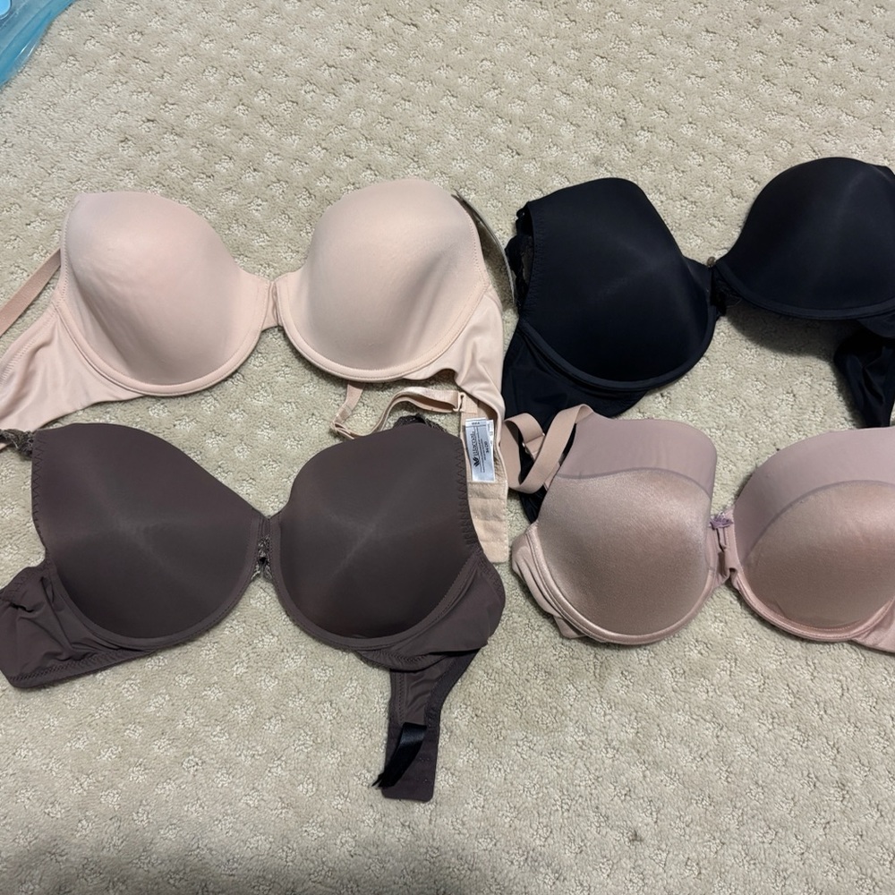 Wacoal Black and Cream T-Shirt Bras Intimates Collection